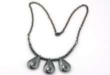 Photo of små perler, ædelstene og meget mere til smykkeproduktionen